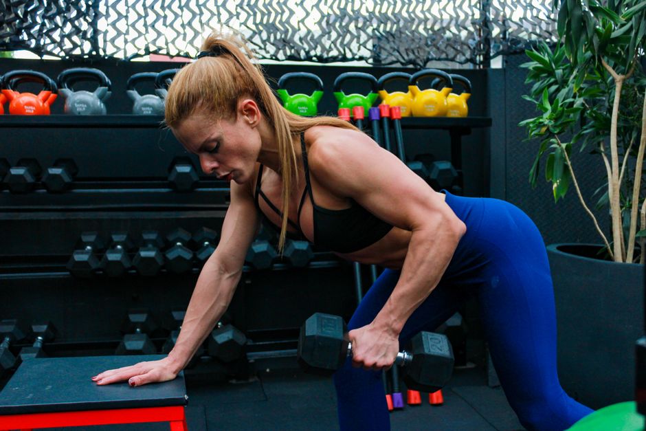 gluteus muscles activation training biomechanics