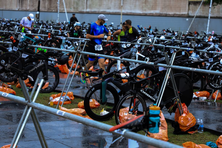 HYROX transition zone athlete moving