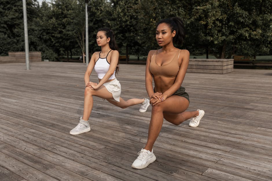 sandbag lunges hip hinge posture